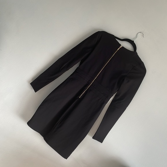 Black guess dress - Picture 2 of 4